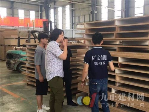 共話合作，智造未來 熱烈歡迎迪拜陳總蒞臨依威工廠考察指導(dǎo)